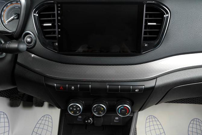 Lada (ВАЗ) Vesta I Рестайлинг (NG) с пробегом 2025 года, цена 1 329 000 рублей, 65000 км, седан, Автокод Объявления