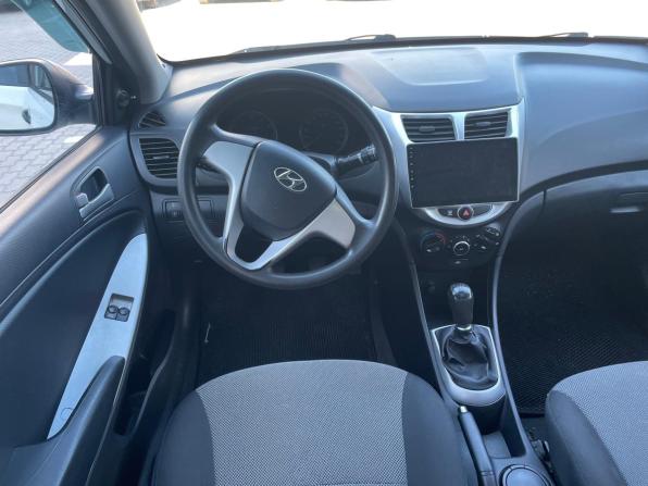 Hyundai Solaris I с пробегом 2012 года, цена 650 000 рублей, 146080 км, седан, Автокод Объявления