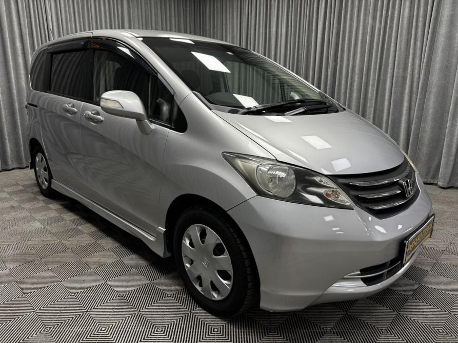 Honda Freed I Стерлитамак  - изображение 3