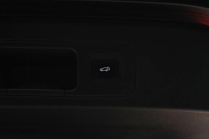 GAC M8 с пробегом 2024 года, цена 5 100 000 рублей, 21088 км, минивэн, Автокод Объявления