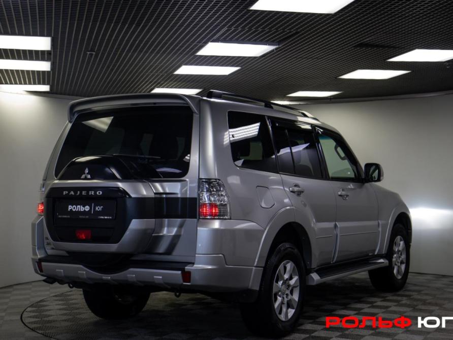 Mitsubishi Pajero IV Рестайлинг 2 Москва  - изображение 18
