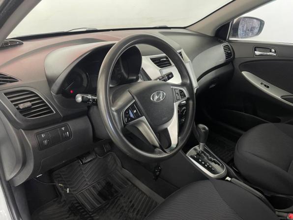 Hyundai Solaris I с пробегом 2013 года, цена 699 000 рублей, 164000 км, седан, Автокод Объявления