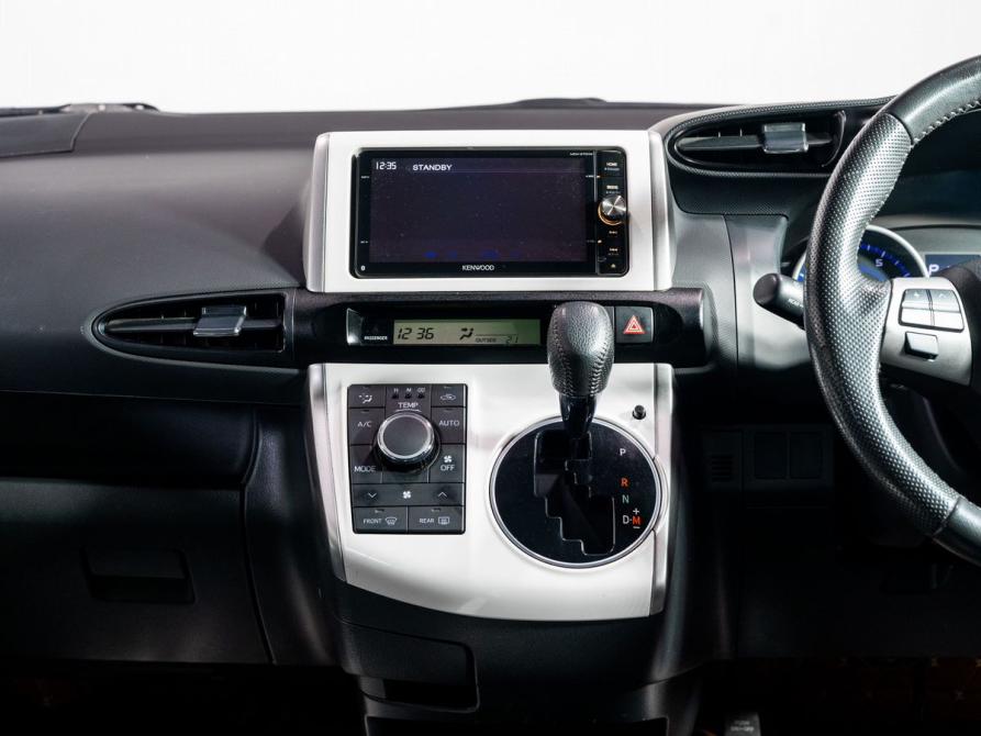 Toyota Wish II Рестайлинг Чита  - изображение 10