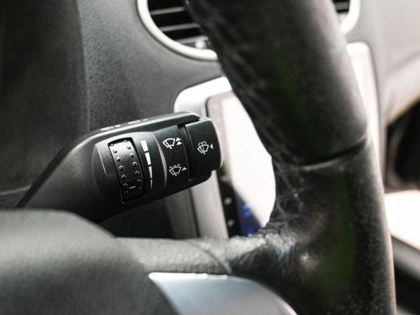 Ford Focus II с пробегом 2006 года, цена 429 900 рублей, 196971 км, хэтчбек, Автокод Объявления