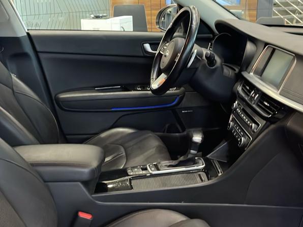 Kia Optima IV Рестайлинг с пробегом 2019 года, цена 1 810 000 рублей, 123000 км, седан, Автокод Объявления