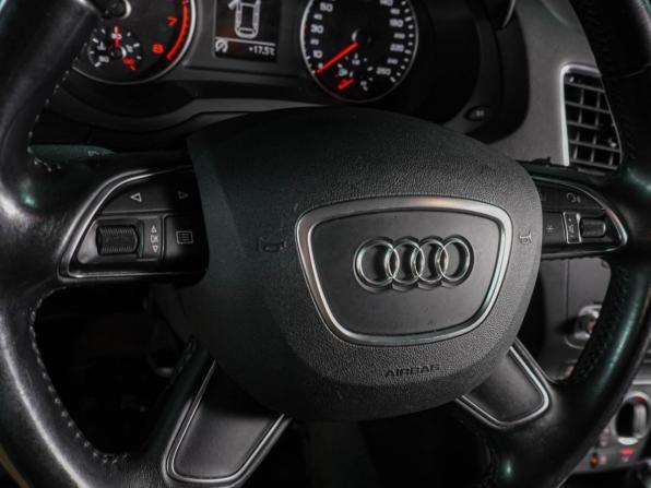 Audi Q3 I (8U) Рестайлинг с пробегом 2015 года, цена 1 719 000 рублей, 188484 км, внедорожник, Автокод Объявления