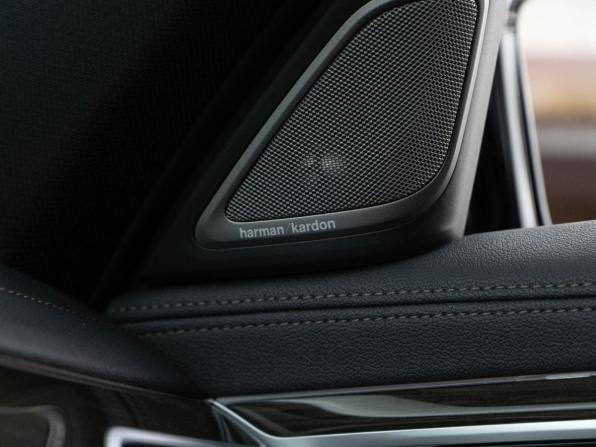 BMW 7 серии VI (G11/G12) Рестайлинг с пробегом 2019 года, цена 5 199 046 рублей, 128274 км, седан, Автокод Объявления