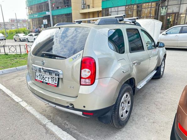 Renault Duster I с пробегом 2012 года, цена 977 000 рублей, 126000 км, внедорожник, Автокод Объявления