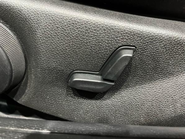 Mercedes-Benz C-Класс III (W204) Рестайлинг с пробегом 2011 года, цена 1 295 000 рублей, 259247 км, седан, Автокод Объявления