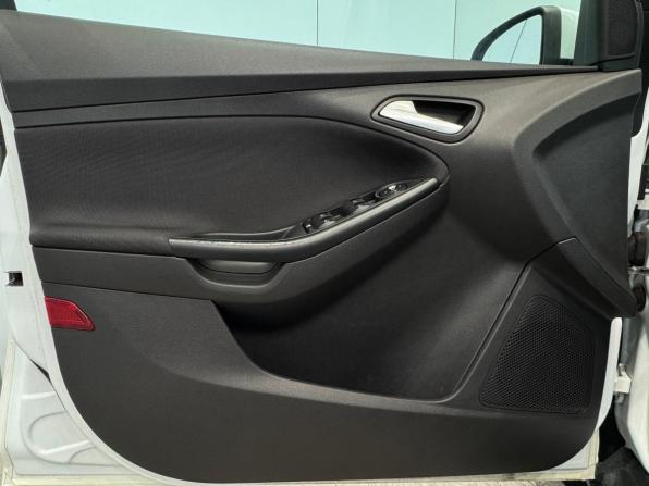 Ford Focus III с пробегом 2012 года, цена 820 000 рублей, 155755 км, хэтчбек, Автокод Объявления