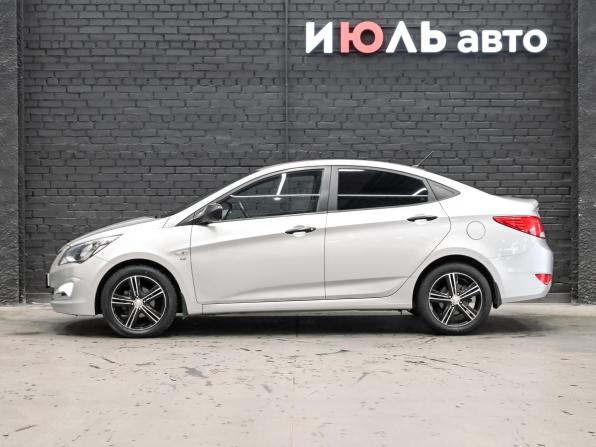 Hyundai Solaris I Рестайлинг с пробегом 2015 года, цена 1 200 000 рублей, 101657 км, седан, Автокод Объявления