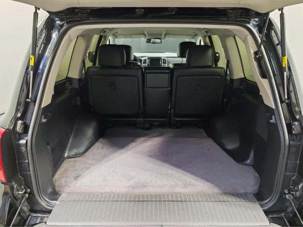 Toyota Land Cruiser 200 Series Рестайлинг 1 с пробегом 2013 года, цена 3 649 000 рублей, 275286 км, внедорожник, Автокод Объявления