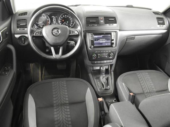 Skoda Yeti I Рестайлинг с пробегом 2015 года, цена 1 287 200 рублей, 133529 км, внедорожник, Автокод Объявления