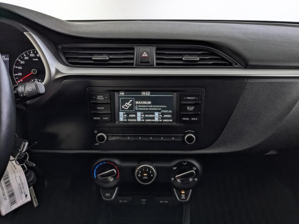 Kia Rio IV Рестайлинг с пробегом 2021 года, цена 1 795 000 рублей, 69398 км, хэтчбек, Автокод Объявления