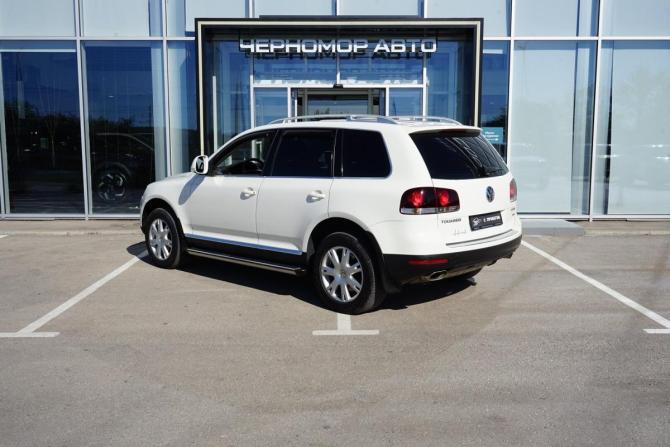 Volkswagen Touareg I Рестайлинг с пробегом 2009 года, цена 1 650 000 рублей, 187000 км, внедорожник, Автокод Объявления