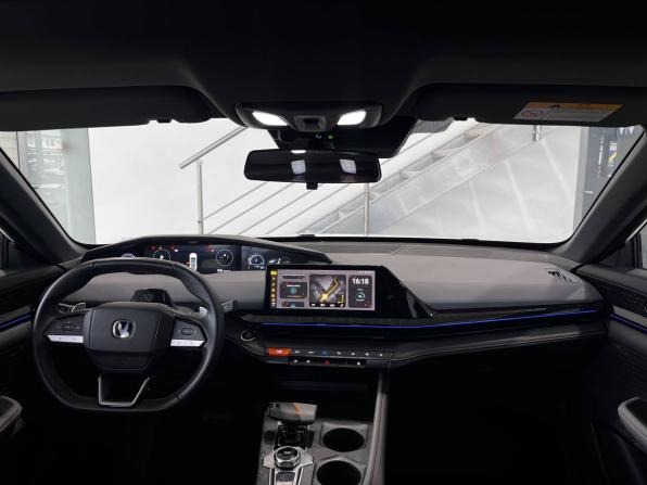 Changan UNI-V I с пробегом 2023 года, цена 2 279 900 рублей, 23000 км, лифтбек, Автокод Объявления