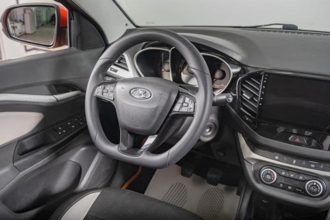 Lada (ВАЗ) Vesta I с пробегом 2018 года, цена 1 279 000 рублей, 127300 км, седан, Автокод Объявления