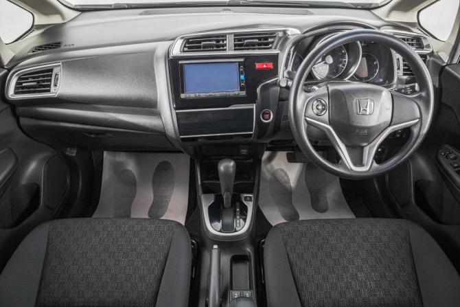 Honda Fit III с пробегом 2016 года, цена 1 149 000 рублей, 69000 км, хэтчбек, Автокод Объявления