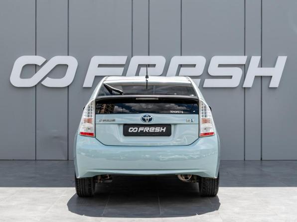 Toyota Prius III (XW30) с пробегом 2011 года, цена 1 365 000 рублей, 175556 км, лифтбек, Автокод Объявления