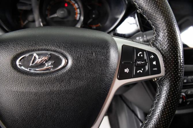 Lada (ВАЗ) Vesta I с пробегом 2020 года, цена 899 000 рублей, 136547 км, седан, Автокод Объявления