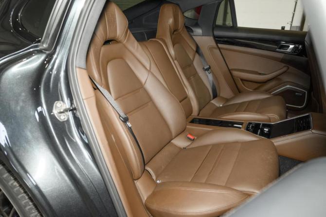 Porsche Panamera II с пробегом 2018 года, цена 8 799 000 рублей, 59018 км, лифтбек, Автокод Объявления