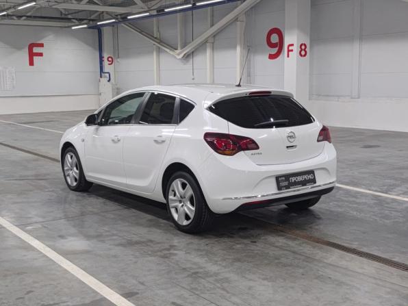 Opel Astra J Рестайлинг с пробегом 2014 года, цена 799 000 рублей, 97932 км, хэтчбек, Автокод Объявления