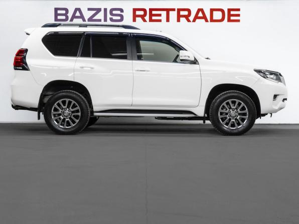 Toyota Land Cruiser Prado 150 Series Рестайлинг 2 с пробегом 2017 года, цена 4 899 000 рублей, 75857 км, внедорожник, Автокод Объявления