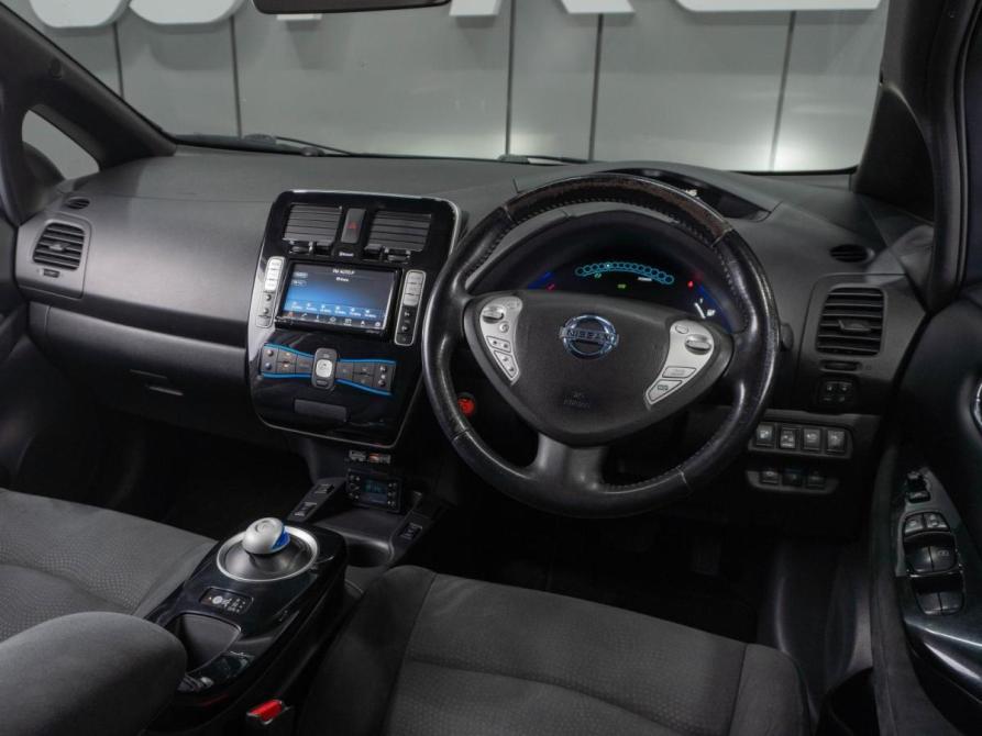 Nissan Leaf I (ZE0/AZE0) Тюмень  - изображение 6