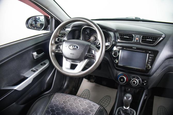 Kia Rio III с пробегом 2013 года, цена 849 000 рублей, 208000 км, хэтчбек, Автокод Объявления