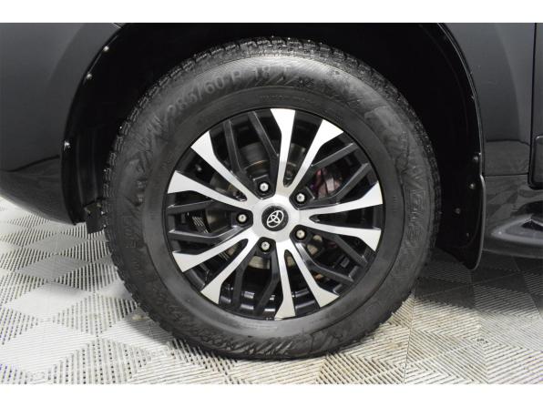 Toyota Land Cruiser 200 Series Рестайлинг 1 с пробегом 2014 года, цена 3 120 000 рублей, 300700 км, внедорожник, Автокод Объявления