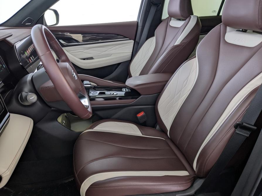Geely Monjaro I Москва  - изображение 21