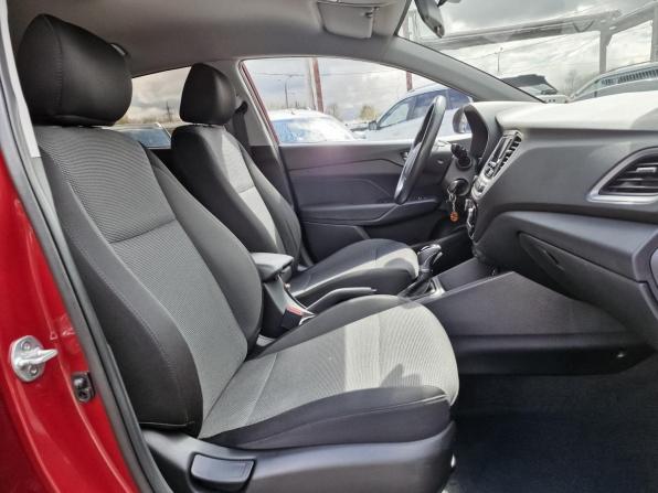 Hyundai Solaris II с пробегом 2018 года, цена 1 409 000 рублей, 132633 км, седан, Автокод Объявления