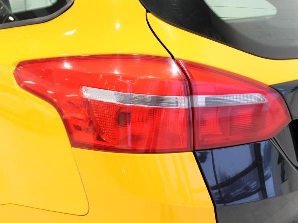 Ford Focus III Рестайлинг с пробегом 2016 года, цена 630 000 рублей, 236000 км, универсал, Автокод Объявления