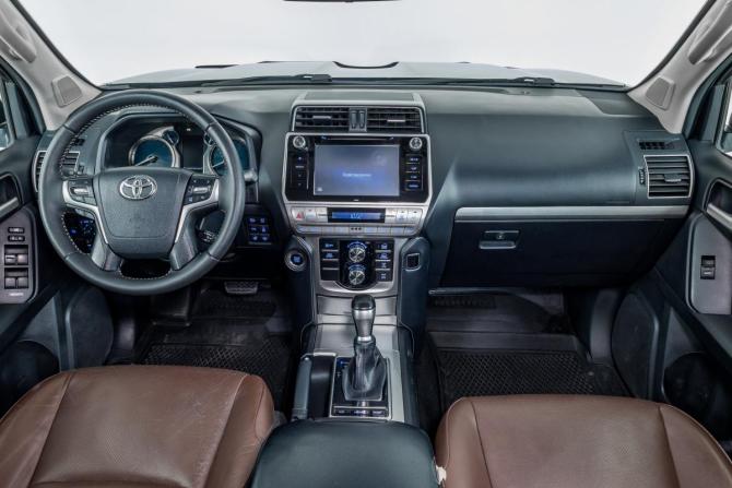 Toyota Land Cruiser Prado 150 Series Рестайлинг 2 с пробегом 2018 года, цена 3 319 000 рублей, 494040 км, внедорожник, Автокод Объявления