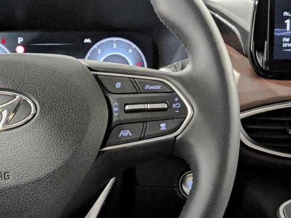 Hyundai Santa Fe IV Рестайлинг с пробегом 2021 года, цена 3 750 000 рублей, 59819 км, внедорожник, Автокод Объявления