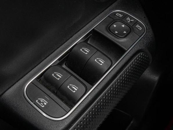 Mercedes-Benz B-Класс III (W247) с пробегом 2020 года, цена 2 225 000 рублей, 234438 км, хэтчбек, Автокод Объявления