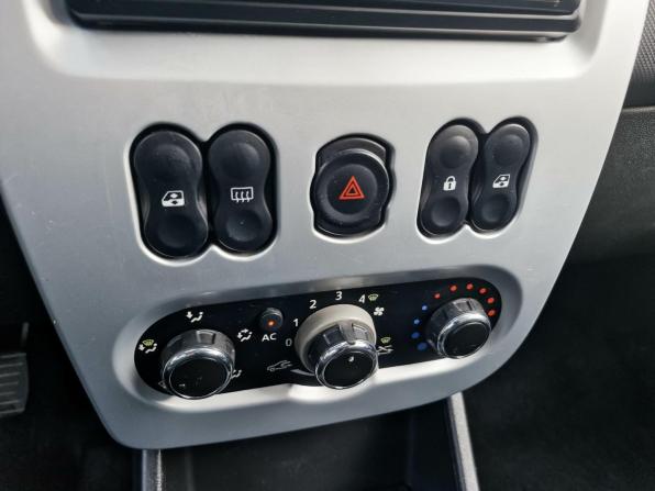Renault Sandero I с пробегом 2010 года, цена 474 000 рублей, 211412 км, хэтчбек, Автокод Объявления