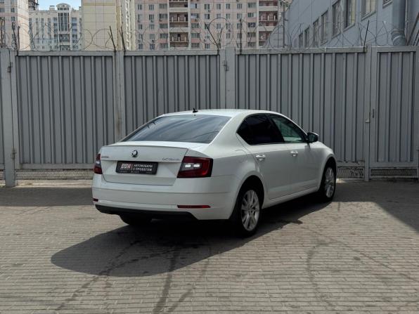 Skoda Octavia III (A7) с пробегом 2017 года, цена 1 599 000 рублей, 195054 км, лифтбек, Автокод Объявления