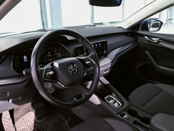 Skoda Octavia IV (A8) с пробегом 2021 года, цена 2 299 000 рублей, 73563 км, лифтбек, Автокод Объявления