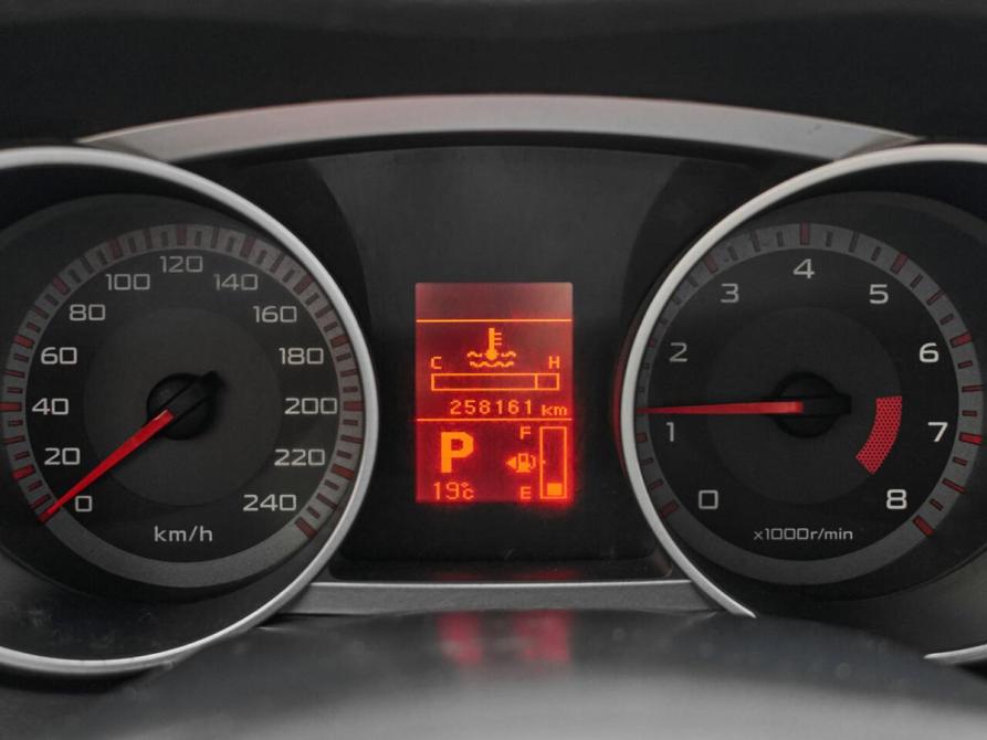 Mitsubishi Outlander II Екатеринбург  - изображение 15