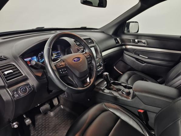 Ford Explorer V Рестайлинг 2 с пробегом 2019 года, цена 3 650 000 рублей, 41000 км, внедорожник, Автокод Объявления