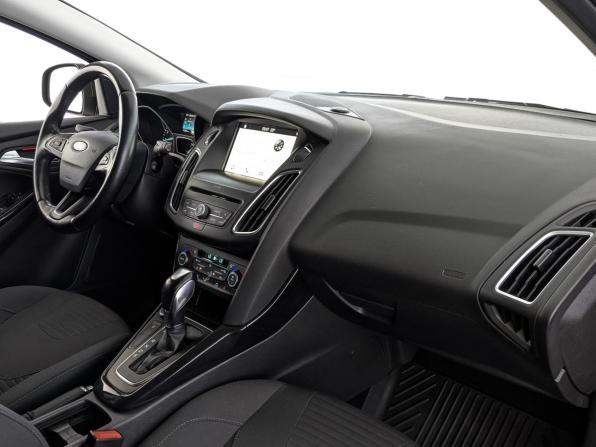 Ford Focus III Рестайлинг с пробегом 2018 года, цена 1 250 000 рублей, 142861 км, универсал, Автокод Объявления