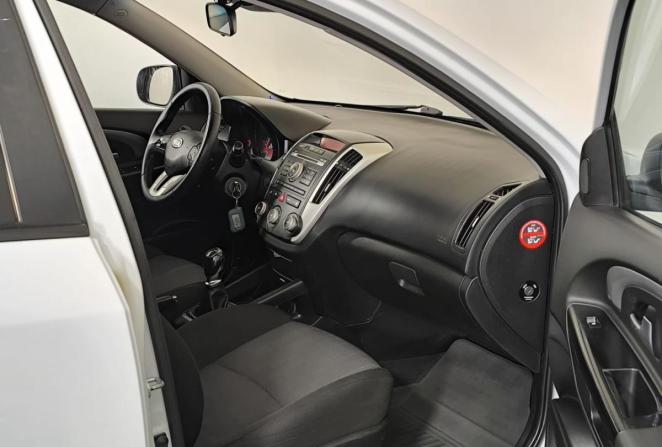 Kia Ceed I Рестайлинг с пробегом 2011 года, цена 520 000 рублей, 247335 км, хэтчбек, Автокод Объявления
