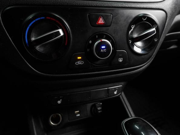 Hyundai Solaris II Рестайлинг с пробегом 2020 года, цена 1 279 000 рублей, 161124 км, седан, Автокод Объявления
