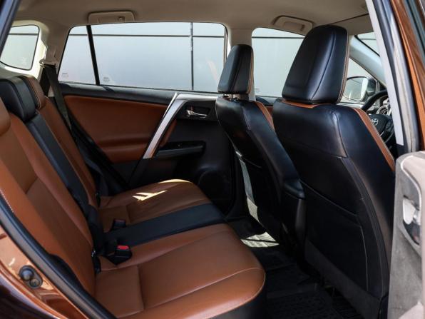Toyota RAV4 IV (XA40) Рестайлинг с пробегом 2017 года, цена 2 549 000 рублей, 92880 км, внедорожник, Автокод Объявления