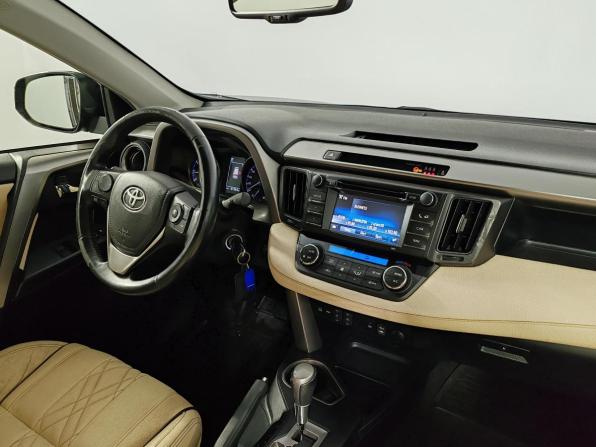 Toyota RAV4 IV (XA40) Рестайлинг с пробегом 2015 года, цена 2 080 000 рублей, 103723 км, внедорожник, Автокод Объявления