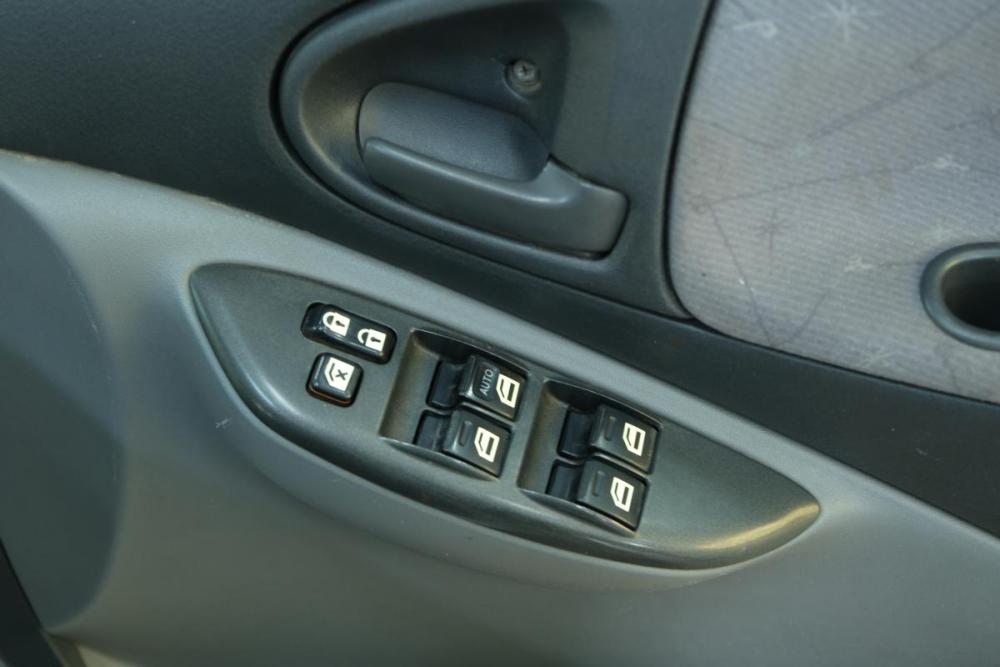 Toyota Vitz I (P10) Омск  - изображение 9