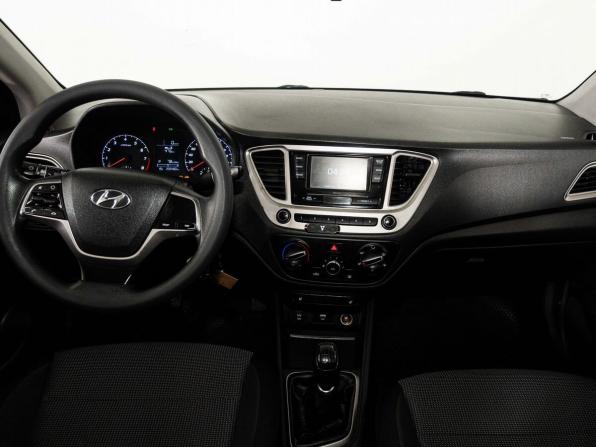 Hyundai Solaris II Рестайлинг с пробегом 2021 года, цена 1 224 000 рублей, 205000 км, седан, Автокод Объявления