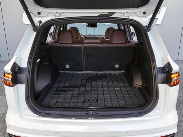 Geely Monjaro I с пробегом 2024 года, цена 3 449 000 рублей, 38073 км, внедорожник, Автокод Объявления