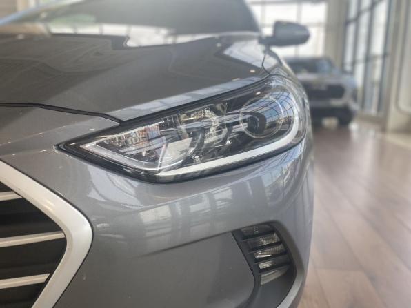 Hyundai Elantra VI (AD) с пробегом 2018 года, цена 1 395 000 рублей, 127897 км, седан, Автокод Объявления